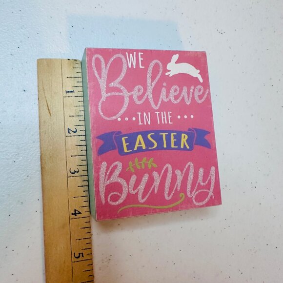 WE BELIEVE IN THE EASTER BUNNY wood block sign decoration glitter Easter decor - Picture 2 of 10